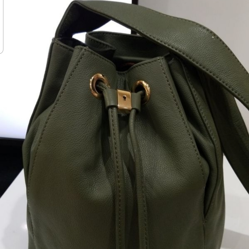 Vince Camuto HandBag *Never Used*
